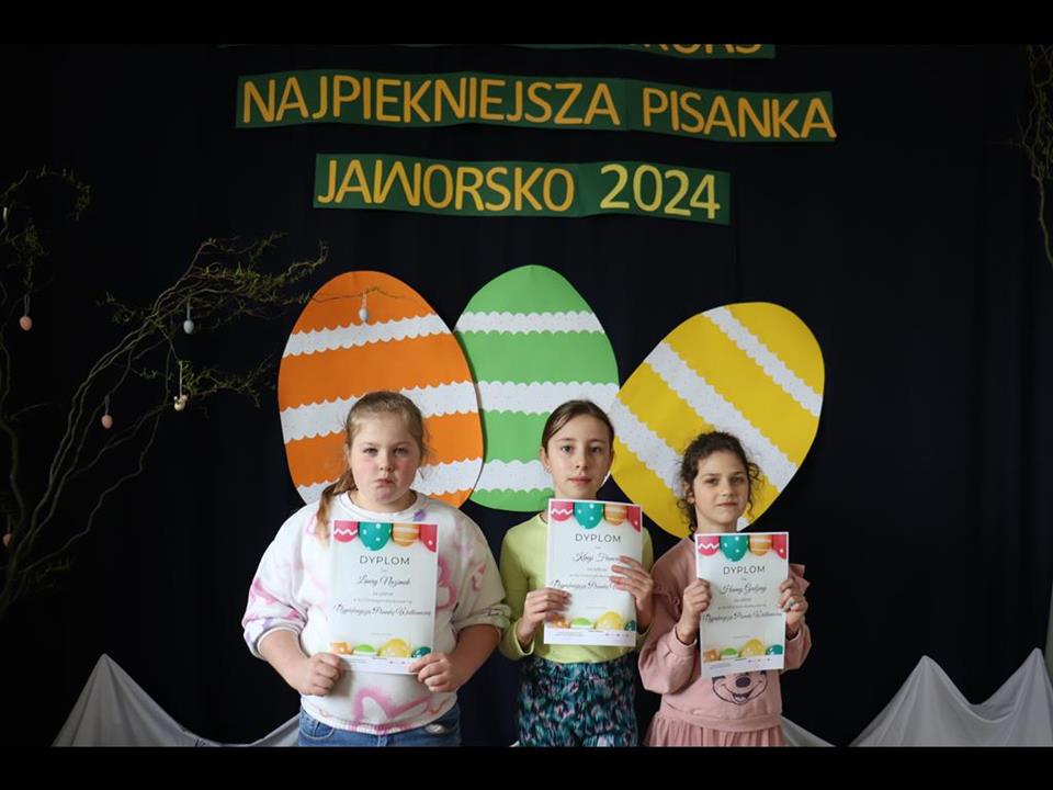 Sukcesy uczniów podczas XV Gminny Konkursu na „Najpiękniejszą Pisankę Wielkanocną”